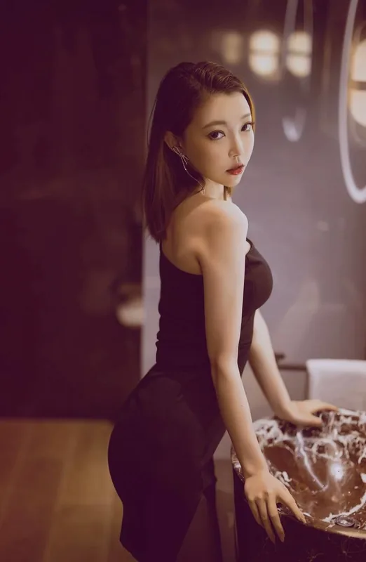 Akemi, 32, from Tokyo — verified profile